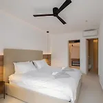 Elia Cove Luxury Ii Villa *