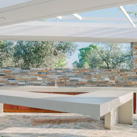 Elia Cove Luxury Ii Вилла Лоутраки