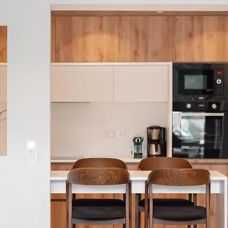 Elia Cove Luxury Ii Лоутраки