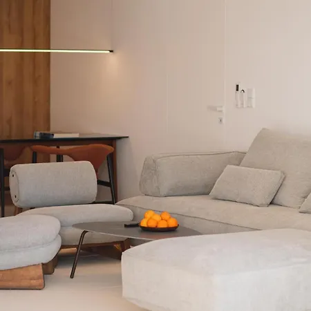 Elia Cove Luxury Ii