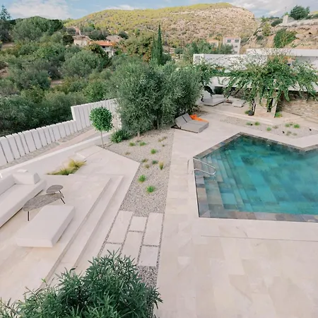 Elia Cove Luxury Ii Villa *