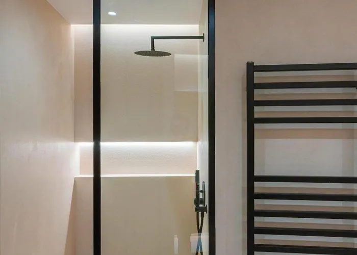 Elia Cove Luxury Ii Willa