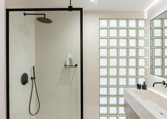 Elia Cove Luxury Ii Villa *