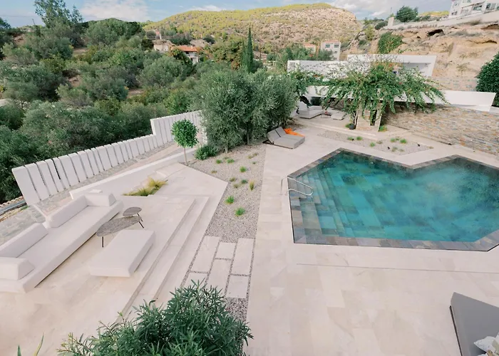 Elia Cove Luxury Ii Willa *